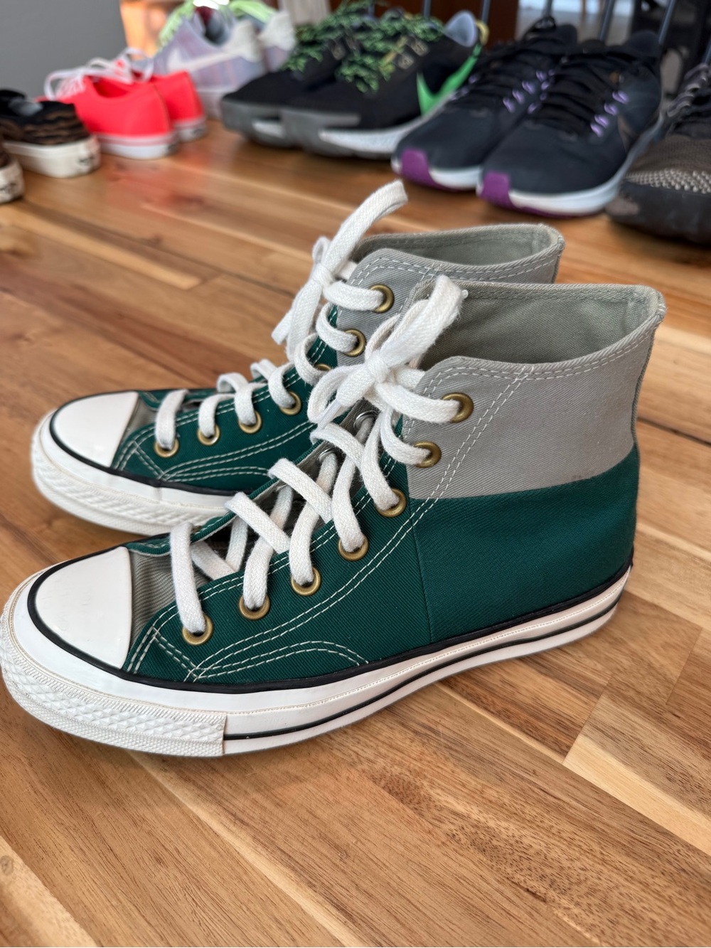 Kids High-Top Canvas Converse hightop Sneakers in Green and light green